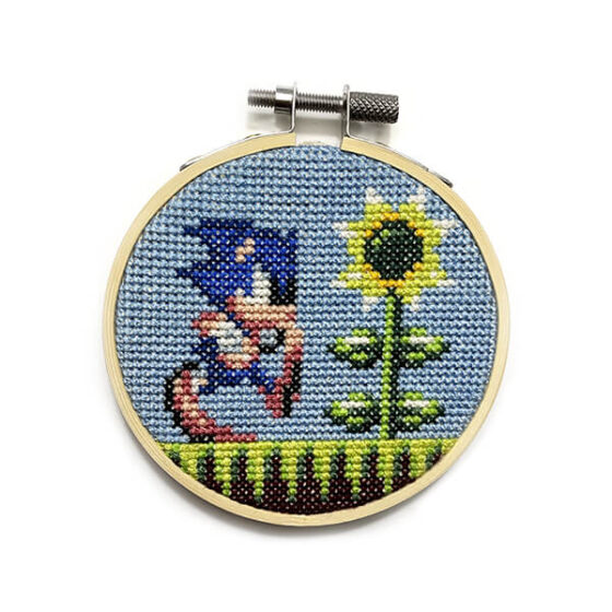 Sonic the Hedgehog Sega Game Gear retro video game cross-stitch STITCH-BIT by Bryan.